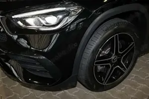 Mercedes-Benz GLA 250 e AMG DISTRONIC+360°+MBUX+NIGHT PAKET+19 Bild 3