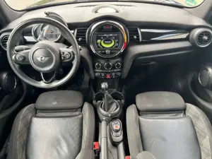 MINI Cooper 5-Türer LED Sportsitze Tempomat Leder PDC Bild 3