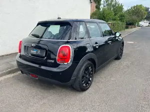 MINI Cooper 5-Türer LED Sportsitze Tempomat Leder PDC Bild 2
