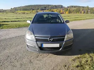 Opel Astra Astra 1.8 Enjoy Bild 2