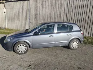 Opel Astra Astra 1.8 Enjoy Bild 4