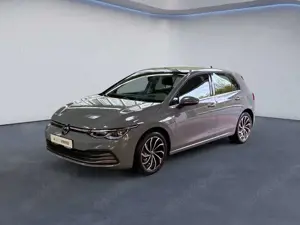 Volkswagen Golf VIII Style 1.4 eTSI DSG MATRIX-LED+PDC+ACC
