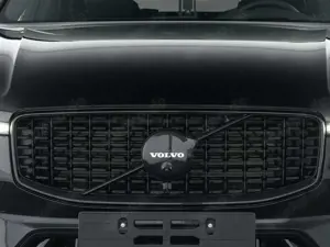 Volvo XC60 Plus Black Edition AWD B5 EU6e HUD Leder El. Panod Bild 3