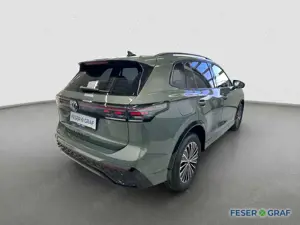 Volkswagen Tiguan R-Line 2,0TSI 4M 195kW AHK Pano Matrix Bild 3