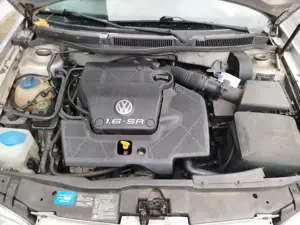 Volkswagen Golf 1.6 Comfortline