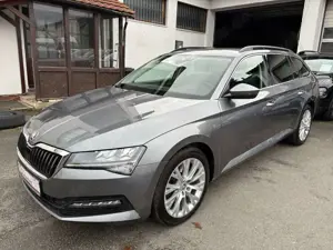 Skoda Superb Skoda Superb 2.0 TDI DSG Combi VIRTUAL NAVI KAM