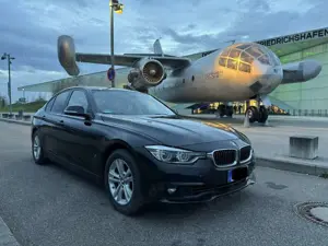 BMW 330 330e iPerformance Advantage