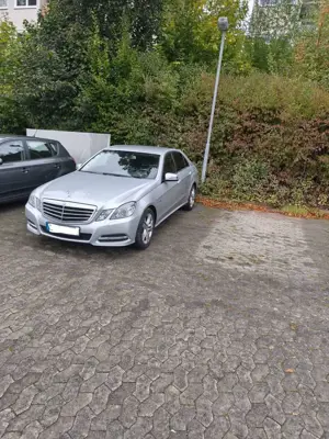 Mercedes-Benz E 220 CDI DPF BlueEFFICIENCY Automatik Avantgarde