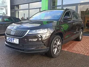 Skoda Karoq CLEVER 1.5 TSI DSG Navi LED el.Klappe ACC Kamera Bild 5