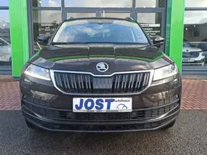 Skoda Karoq CLEVER 1.5 TSI DSG Navi LED el.Klappe ACC Kamera Bild 2