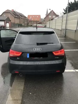 Audi A1 S line Sportpaket Bild 2