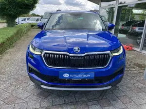 Skoda Kodiaq 2.0 TDI Tour DSG AHK MATRIX NAVI ACC RFK Bild 3