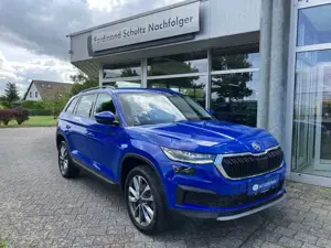 Skoda Kodiaq 2.0 TDI Tour DSG AHK MATRIX NAVI ACC RFK Bild 2