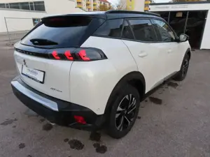 Peugeot 2008 Bild 3