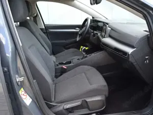 Volkswagen Golf Variant VIII Variant 2.0 TDI 150 PS Life LED/NAVI+VZE/BUS Bild 5