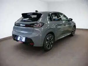 Peugeot 208 Allure Bild 2