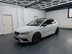SEAT Leon ST Cupra 300 4Drive *PERFOMANCE*PANO*R.KAM*