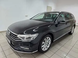 Volkswagen Passat Variant 2.0 TDI Elegance Matrix Kamera Carplay AHK