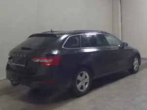 Skoda Superb Kombi 1.5 TSI Ambition Navi vc Pano AHK Bild 4