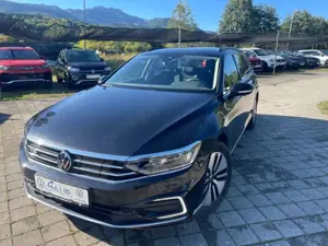 Volkswagen Passat Variant GTE*DSG*Matrix-LED*Navi*ACC*PDC*SHZ*R-Kamera*Mass
