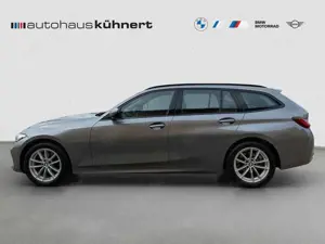 BMW 320 d Touring LED SpurAss AHK HiFi Navi ParkAss Bild 3