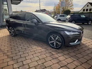 Volvo V60 Kombi T6 Plus Bright Plug-In Hybrid AWD *Pano, Na Bild 5