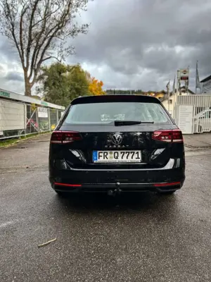 Volkswagen Passat Variant 2.0 TDI SCR DSG Bild 5
