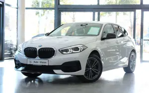 BMW 120 i (F40) Sport Line *LED*AHK*Kamera*Navi*Temp