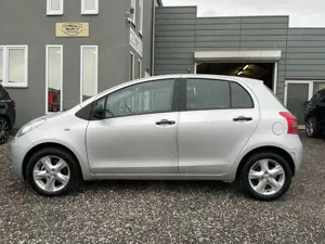 Toyota Yaris Sol 1.4*TüvNeu*1.Hand*Klima*87Ps