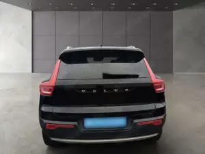 Volvo XC40 XC 40 T3 2WD Momentum  Navi Klimaanlage LED Tagf Bild 5