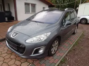 Peugeot 308 SW e-HDI  -Scheckheftgepflegt -Panoramadach