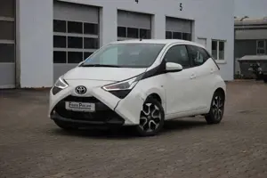 Toyota Aygo X Team D *DAB*CarPlay*Android Auto*Kamera* Bild 3