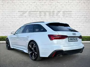Audi RS6 Avant 4.0 TFSI quattro StandHZG Navi Leder Digital Bild 3