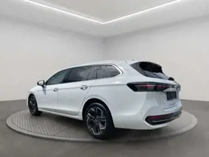 Volkswagen Passat Elegance Elegance TDI DSG Elegance Pano+Sound Bild 5