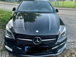 Mercedes-Benz CLA 180 Edition One; AMG Line