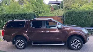 Nissan Navara Navara dCi 4WD DC 4x4 Autm. EU6 Tekna Bild 4