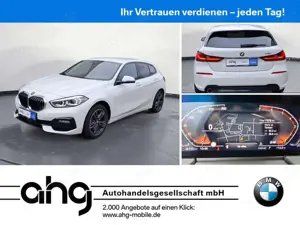 BMW 118 iA Limousine Sport Line Navi Sportsitze LED
