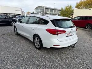 Ford Focus Turnier 1.5 ECOB Cool  Connect/1.Hand/LED Bild 4