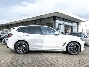 BMW X3 xDrive30e MSport AHK Pano HuD H/K Laser DA PA Bild 4