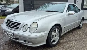 Mercedes-Benz CLK 320 CLK320 Aut. Schiebdach Sitzheiz MemSitz Volleder