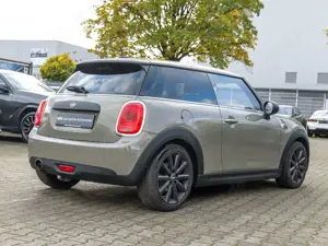 MINI One Blackyard "The next 100 years" LED+SHZ+HiFi+Lichtp Bild 2