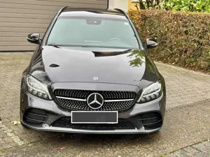 Mercedes-Benz C 300 C 300 e T 9G-TRONIC, AMG Line, AHK, viele Extras