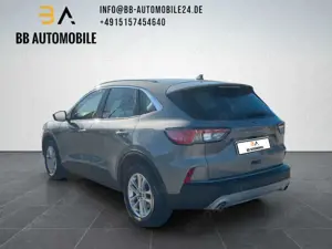 Ford Kuga Titanium AWD CAM HUD LED NAVI SPUR.A SHZ Bild 3