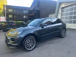 Porsche Macan Basis Bild 2