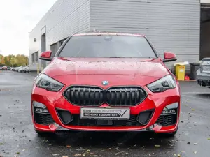 BMW 220 i Gran Coupé M Sport HUD PANO ACC NAVI LED Bild 4