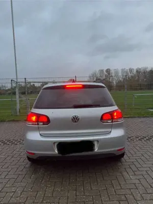 Volkswagen Golf 1.6 Comfortline Bild 2