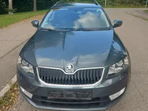 Skoda Octavia Octavia3 Combi Diesel 2.0 DSG Edition TÜV
