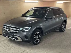 Mercedes-Benz GLC 300 de 4M PANO EXCLUSIVE WIDE KAM AMBI MBEAM