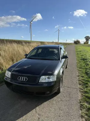 Audi A6 Avant 2.5 TDI quattro