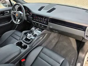 Porsche Cayenne Bild 2
